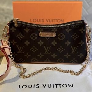 Louis Vuitton Pochette Liv
